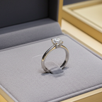 Anello Solitario - 18carati Oro bianco - 0.60ct. tw. Diamante (Naturale)