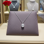 Collana  in oro 18k e diamante naturale pera certificato IGI 0.50ct D IF