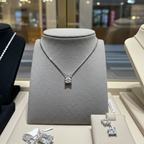 Collana punto luce certificato HRD in oro bianco con diamante naturale 0,20 ct F VVS1