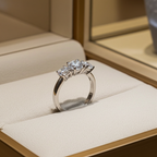 Anello trilogy , diamanti naturali 0.90ct certificato IGI D IF