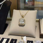 Ciondolo in oro  18k e diamanti naturali princess certificato IGI 1.36ct