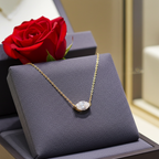 Collana punto luce in oro e diamante naturale marquise 0.50ct