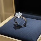 Anello solitario diamante naturale  1.00 ct certificato IGI D IF