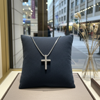 Collana con ciondolo Croce piccola con Diamanti ct. 1.10