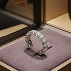 Anello Eternity con 3.50 ct  diamanti Naturali