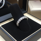 Anello Eternity con 3.00 ct  diamanti Naturali