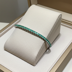 Bracciale tennis - 18 carati Oro bianco - 6.38ct. tw. Smeraldo - Diamante