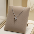 Collana con ciondolo Croce piccola con Diamanti ct. 0.55