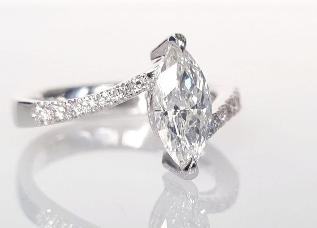 Anello - 18 carati Oro bianco - 0.65ct. tw. Diamante (Naturale)