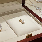 ciondolo punto luce in oro giallo 18k e diamanti naturale  0,10 ct