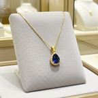 Collana in oro bianco 18k e diamanti naturali e zaffiro naturale 1.80ct