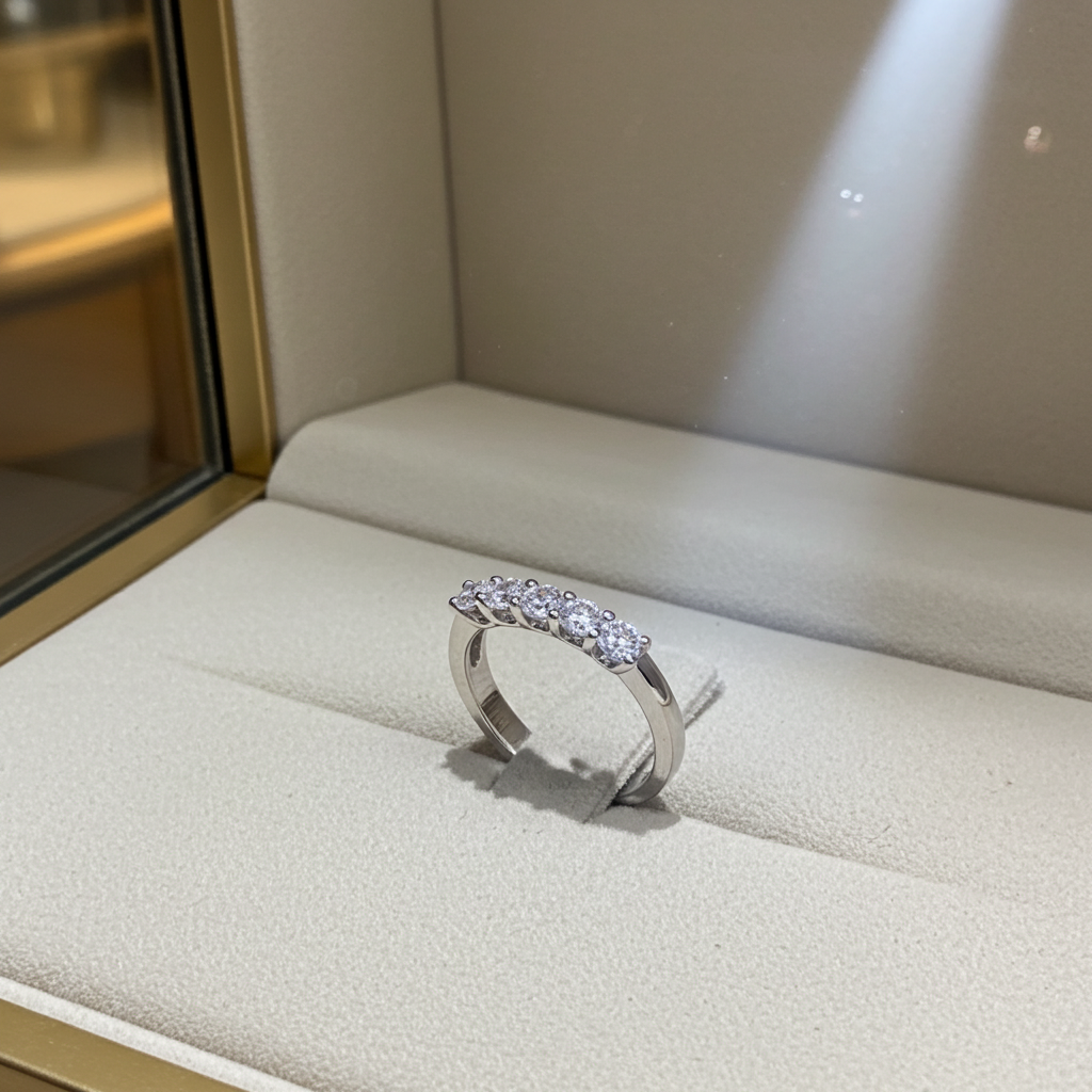 Anello Riviera -1.00 ct -  5 Diamanti Naturali